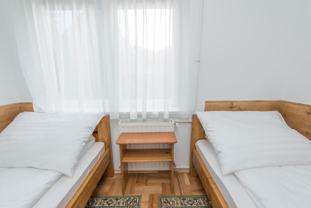 Hajdu Apartman 3. Хайдусобосло Экстерьер фото