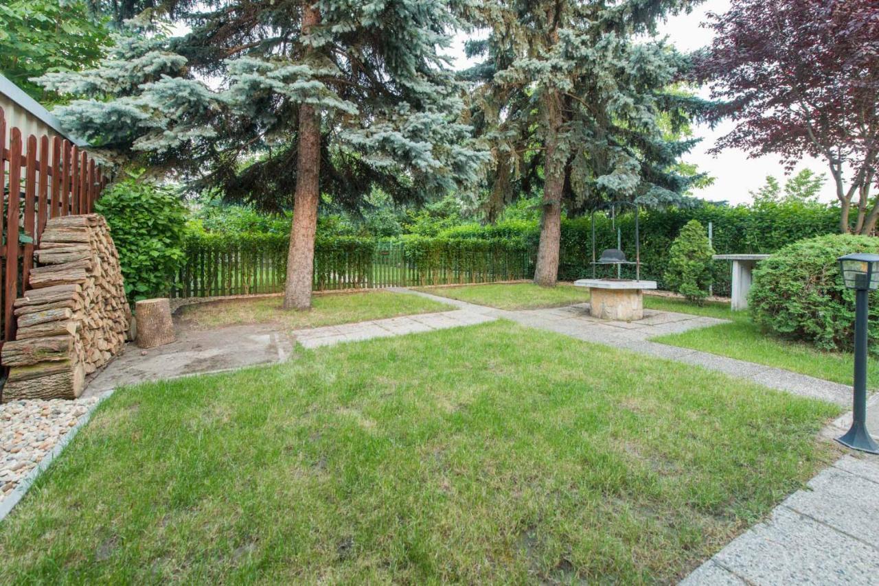 Hajdu Apartman 3. Хайдусобосло Экстерьер фото